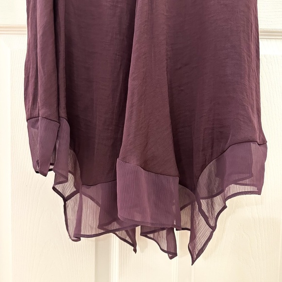 Vera Wang Sleeveless Satin Chiffon Asymmetrical Hem V Neck Top Purple sz Small - Picture 5 of 8